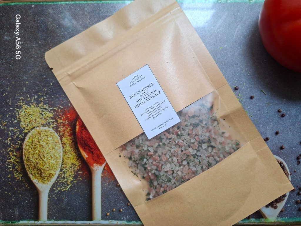 Produktbild. Brennnessel-Salz mit Himalayasalz